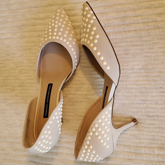 Pumps - Picture 3 of 4